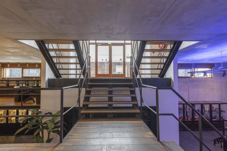 BedrijfsruimteaanValkenjachtstraat 17 - 19<br/> inTilburg