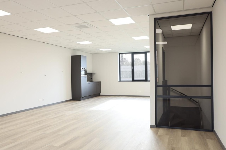 BedrijfsruimteaanVan der Waalsstraat 44 J<br/> inZoetermeer