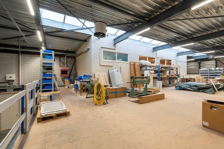 BedrijfsruimteaanVlasstraat 8 a<br/> inRiethoven