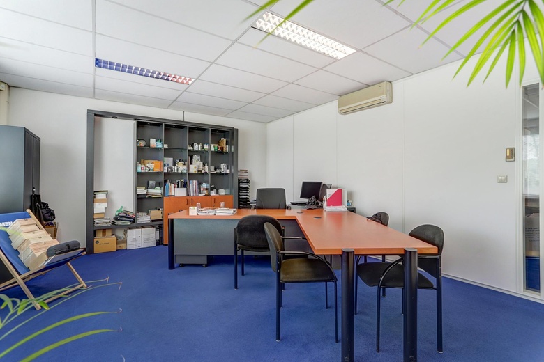 KantoorruimteaanIndustrieweg 7<br/> inNieuwkoop