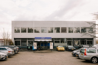 Bekijk foto 2 van Anthony Fokkerweg 3