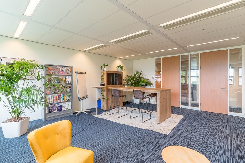 KantoorruimteaanJ.P. Broekhovenstraat 16<br/> inElburg