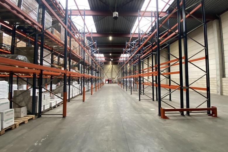 BedrijfsruimteaanElzenweg 13<br/> inWaalwijk BedrijfsruimteaanElzenweg 13<br/> inWaalwijk