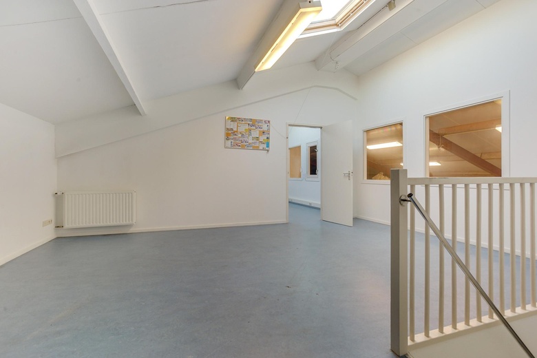 BedrijfsruimteaanHavenstraat 6<br/> inPeize BedrijfsruimteaanHavenstraat 6<br/> inPeize