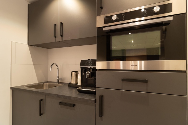 BedrijfsruimteaanIzaäk Enschedéweg 42<br/> inHaarlem