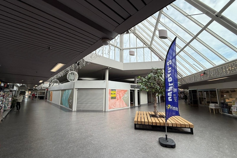 WinkelruimteaanRaadhuisplein 79<br/> inKrimpen aan den IJssel