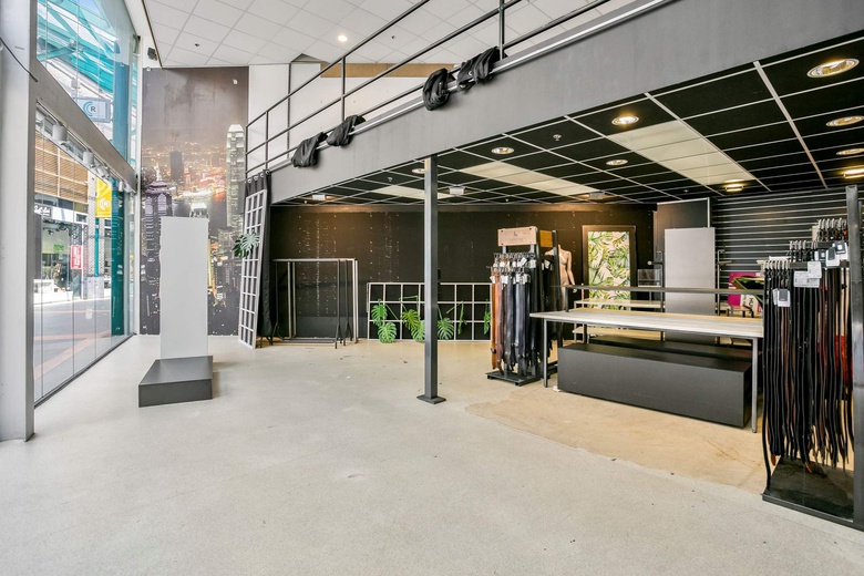 WinkelruimteaanWinkelcentrum ROERCENTER 0 ong<br/> inRoermond WinkelruimteaanWinkelcentrum ROERCENTER 0 ong<br/> inRoermond