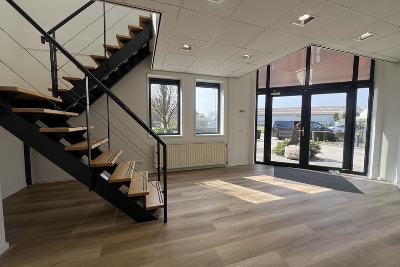 BedrijfsruimteaanAmbachtsstraat 6<br/> inZuid-Beijerland