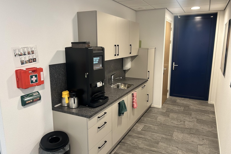 KantoorruimteaanHonderdland 34<br/> inMaasdijk