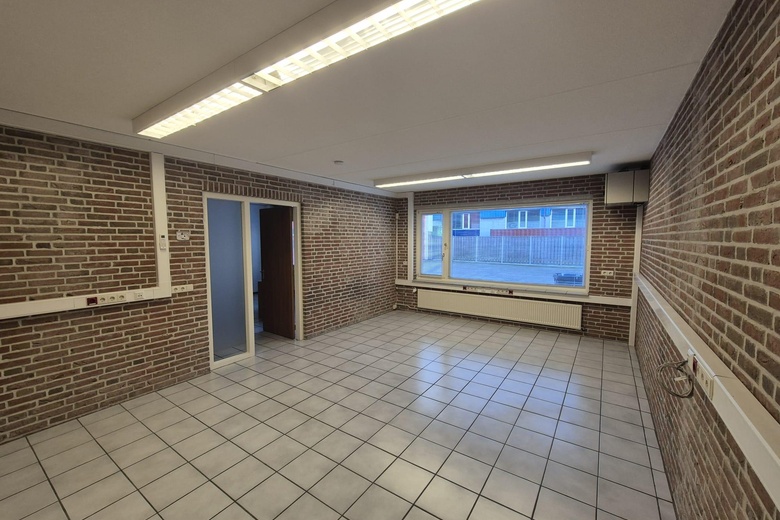 BedrijfsruimteaanDe Hondert Margen 20<br/> inDe Lier BedrijfsruimteaanDe Hondert Margen 20<br/> inDe Lier