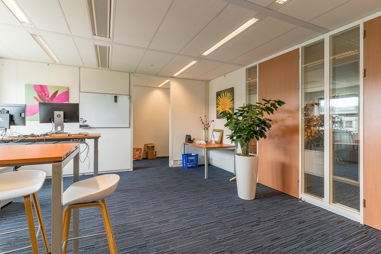 KantoorruimteaanJ.P. Broekhovenstraat 16<br/> inElburg