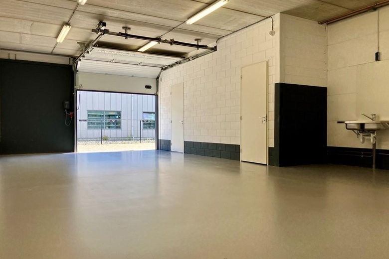 BedrijfsruimteaanEenspan 8 E<br/> inZeewolde