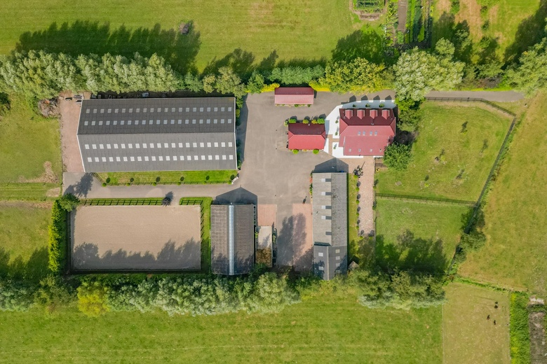 BedrijfsruimteaanZelderseweg 23<br/> inZwartebroek