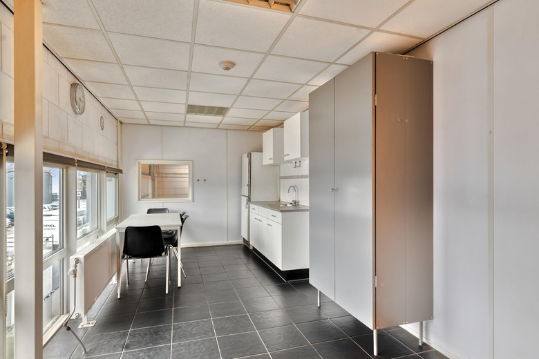 BedrijfsruimteaanLinschotenstraat 18 A<br/> inRotterdam