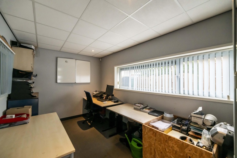 WinkelruimteaanPlantageweg 11<br/> inAlblasserdam