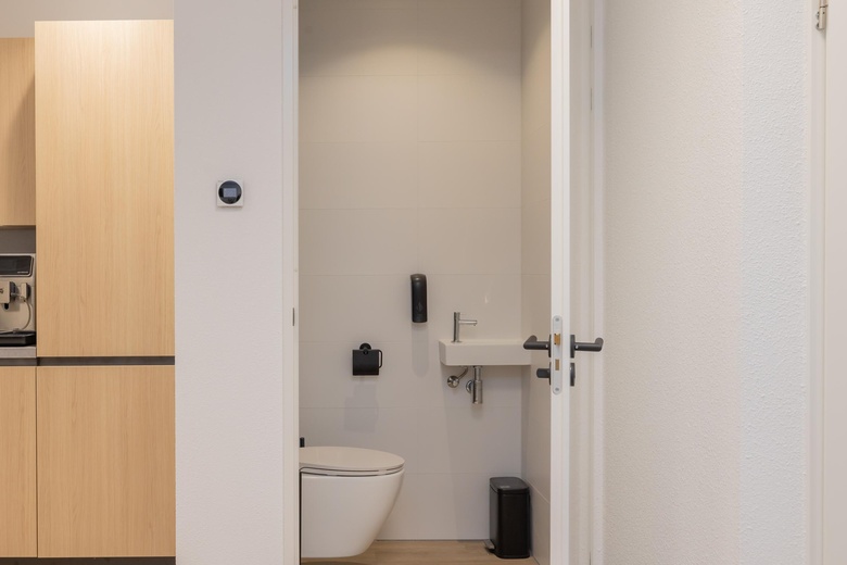 BedrijfsruimteaanWasbeekerlaan 44<br/> inSassenheim