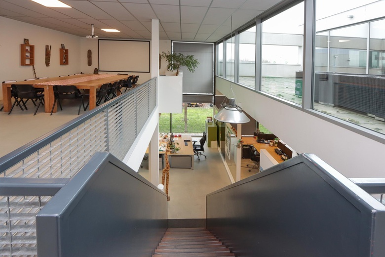 BedrijfsruimteaanDe Huchtstraat 14<br/> inAlmere BedrijfsruimteaanDe Huchtstraat 14<br/> inAlmere