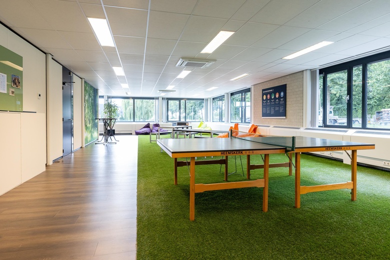 BedrijfsruimteaanVennestraat 11 B<br/> inLisse