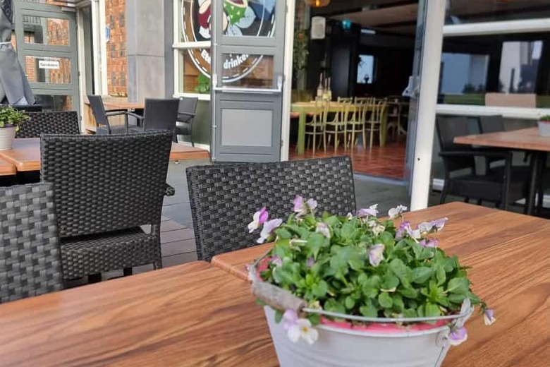 HorecaaanDorpsstraat 15<br/> inDirkshorn HorecaaanDorpsstraat 15<br/> inDirkshorn