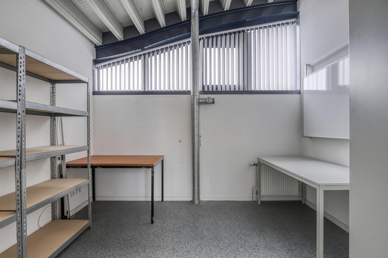 KantoorruimteaanCereslaan 10 b<br/> inHeesch KantoorruimteaanCereslaan 10 b<br/> inHeesch