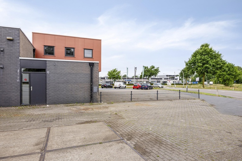 BedrijfsruimteaanAlbert Cuyplaan 2 b<br/> inHaaksbergen