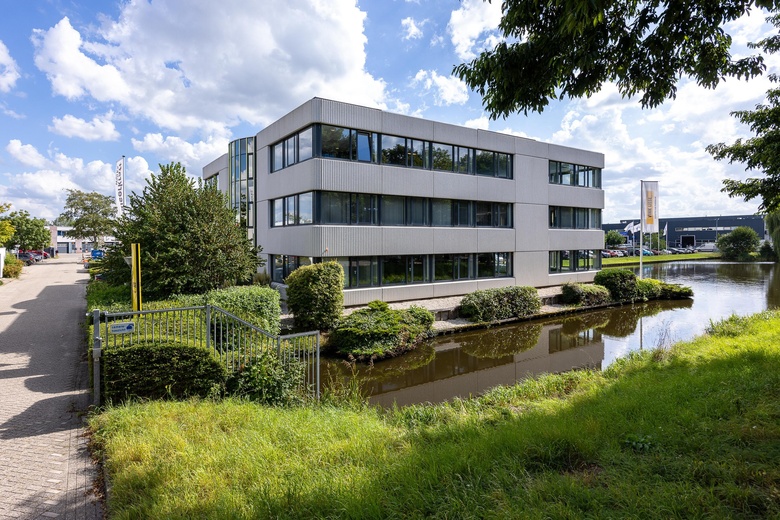 BedrijfsruimteaanVennestraat 11 B<br/> inLisse