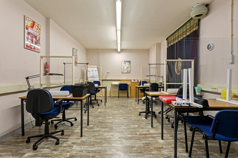 BedrijfsruimteaanHulsdonksestraat 103 a<br/> inRoosendaal BedrijfsruimteaanHulsdonksestraat 103 a<br/> inRoosendaal