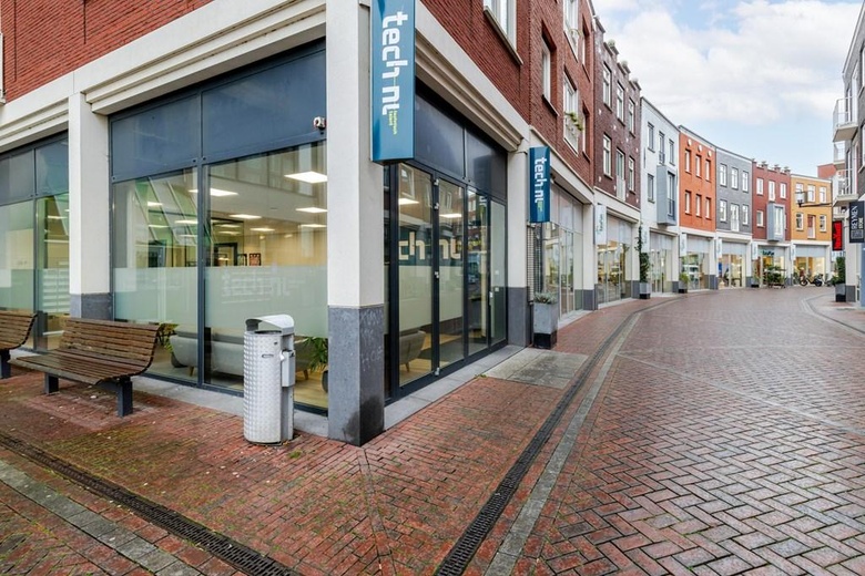 WinkelruimteaanZuidpassage 24<br/> inSpijkenisse