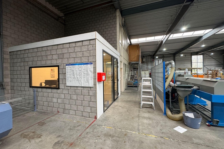 BedrijfsruimteaanDe Beverspijken 15 B<br/> inDen Bosch BedrijfsruimteaanDe Beverspijken 15 B<br/> inDen Bosch