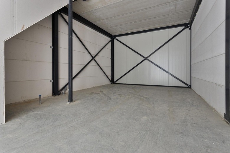 BedrijfsruimteaanKabelweg 43<br/> inRoelofarendsveen