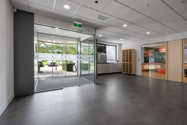KantoorruimteaanStationsweg 41<br/> inZwijndrecht KantoorruimteaanStationsweg 41<br/> inZwijndrecht