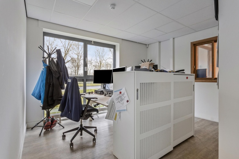 BedrijfsruimteaanZandzuigerstraat 52<br/> inAlmere BedrijfsruimteaanZandzuigerstraat 52<br/> inAlmere