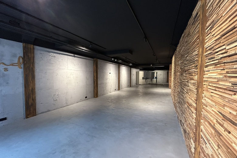WinkelruimteaanMolenstraat 20<br/> inNaaldwijk WinkelruimteaanMolenstraat 20<br/> inNaaldwijk