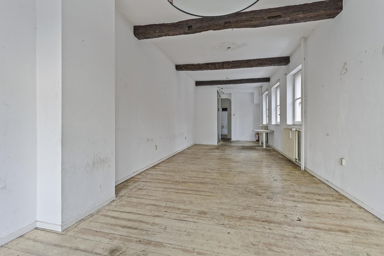 WinkelruimteaanHoogbrugstraat 2<br/> inMaastricht WinkelruimteaanHoogbrugstraat 2<br/> inMaastricht