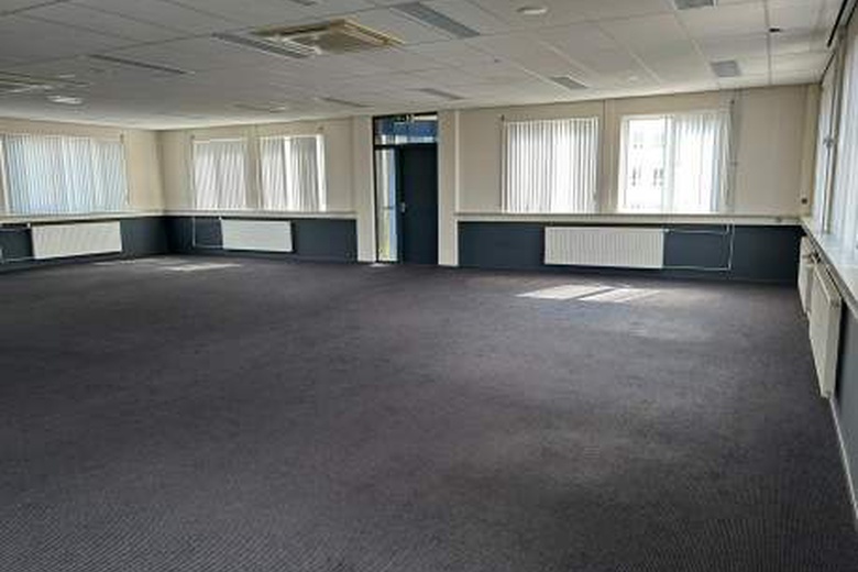 KantoorruimteaanZuideinde 49 2e etage<br/> inBarendrecht KantoorruimteaanZuideinde 49 2e etage<br/> inBarendrecht