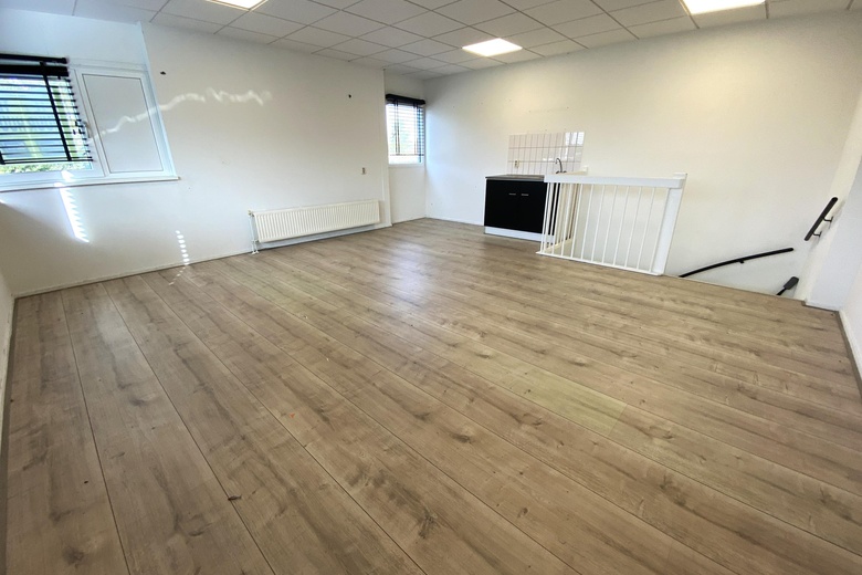 BedrijfsruimteaanSchoepenweg 51 I<br/> inLelystad