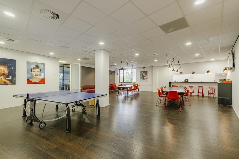 Bekijk foto 25 in  aan de  in 