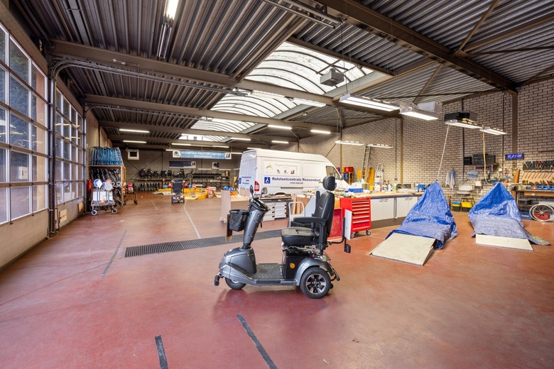 BedrijfsruimteaanParklaan 79<br/> inRoosendaal