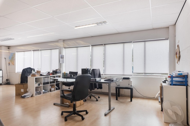 BedrijfsruimteaanKanaal Noord 143<br/> inApeldoorn