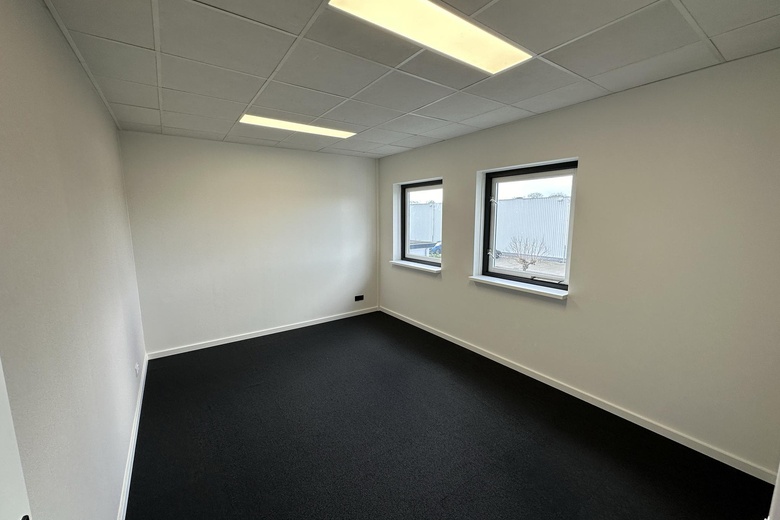 KantoorruimteaanSaturnusweg 10<br/> inBrummen