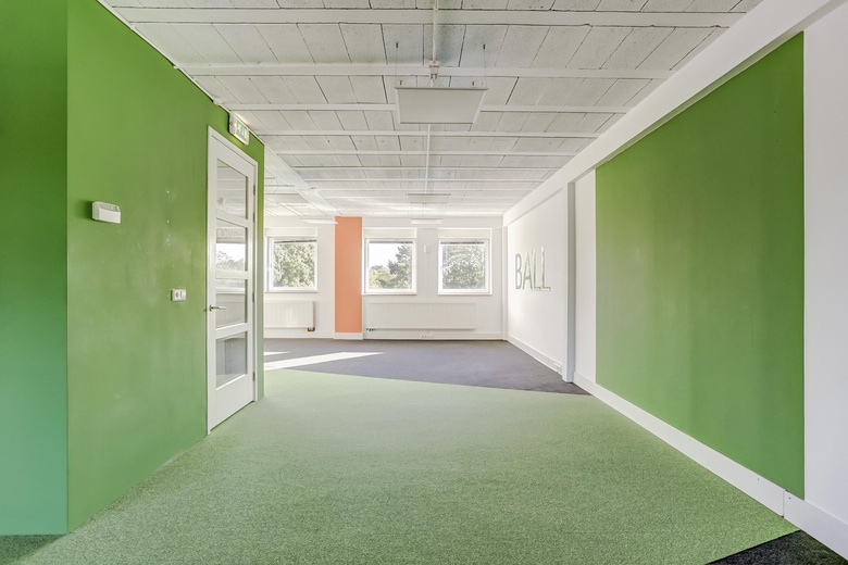 BedrijfsruimteaanStanderdmolen 20<br/> inHouten