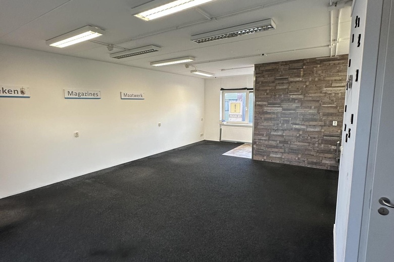BedrijfsruimteaanVennestraat 11 Q<br/> inLisse BedrijfsruimteaanVennestraat 11 Q<br/> inLisse