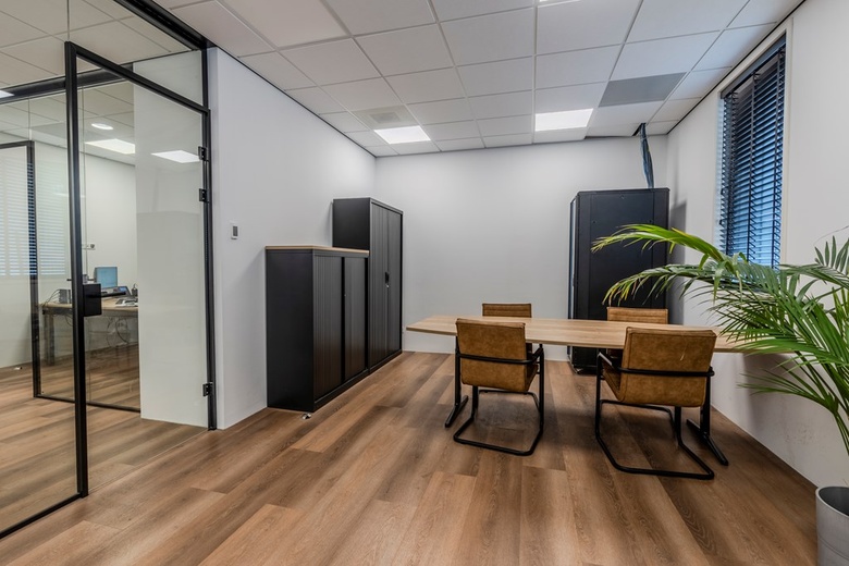 KantoorruimteaanWarwickstraat 15<br/> inSteenbergen KantoorruimteaanWarwickstraat 15<br/> inSteenbergen