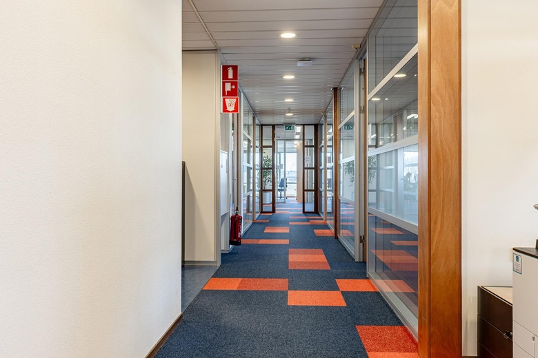 KantoorruimteaanLooyenbeemd 11<br/> inEindhoven KantoorruimteaanLooyenbeemd 11<br/> inEindhoven