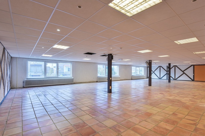 WinkelruimteaanMolenstraat 10<br/> inLimbricht WinkelruimteaanMolenstraat 10<br/> inLimbricht