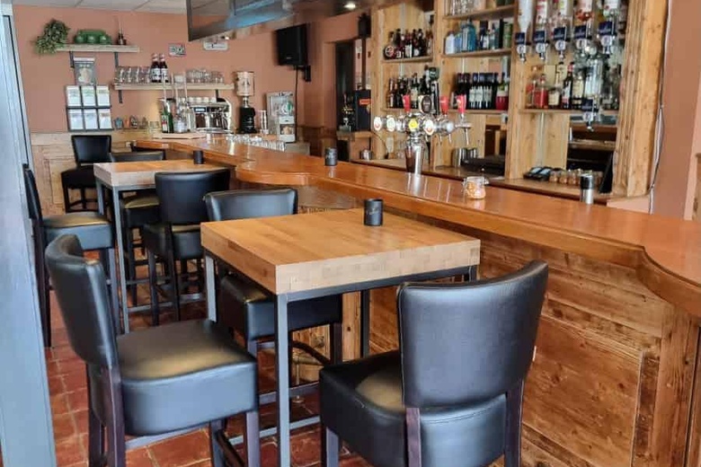 HorecaaanDorpsstraat 15<br/> inDirkshorn HorecaaanDorpsstraat 15<br/> inDirkshorn