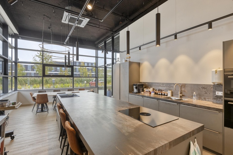 BedrijfsruimteaanRijnerf 17<br/> inNijkerk