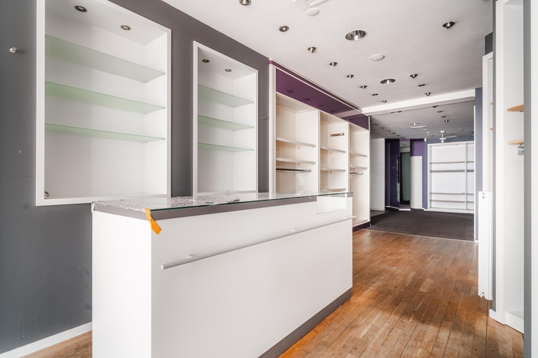 WinkelruimteaanBloemendaalseweg 32<br/> inBloemendaal WinkelruimteaanBloemendaalseweg 32<br/> inBloemendaal