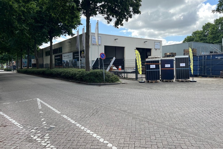 BedrijfsruimteaanKelvinring 27 a<br/> inAlblasserdam BedrijfsruimteaanKelvinring 27 a<br/> inAlblasserdam