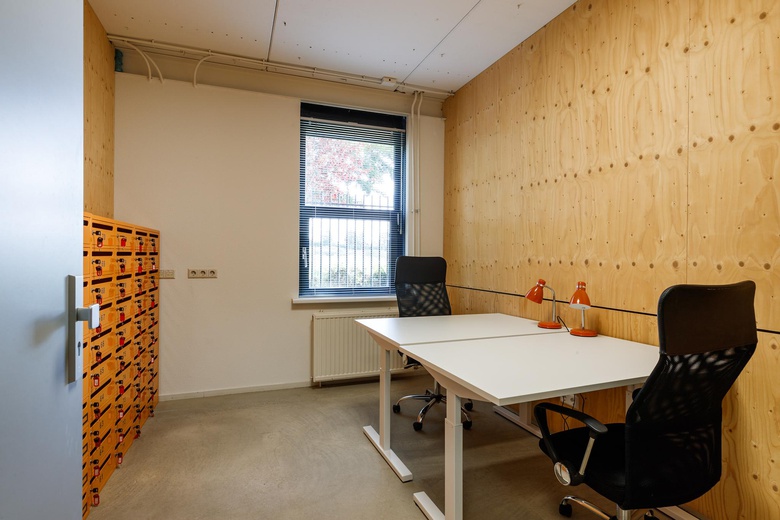 KantoorruimteaanHoofdveste 2<br/> inHouten